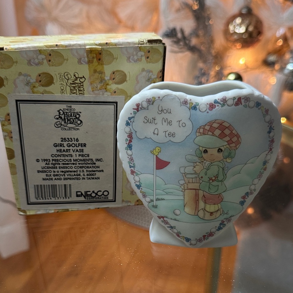 Precious Moments “You Suit Me to a Tee Heart Vase with Pastel Girl Golfer Design